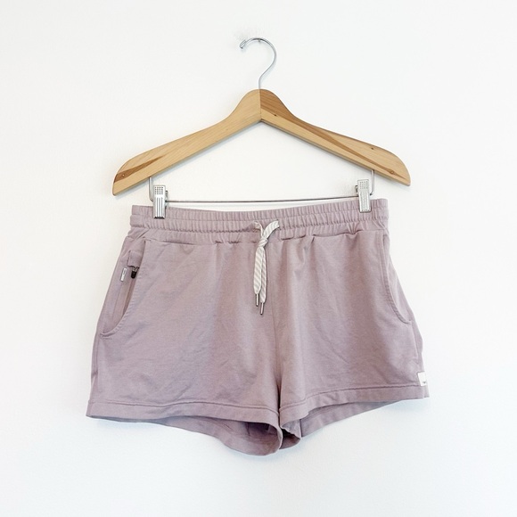 VUORI women’s shorts - Picture 1 of 5
